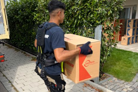 Kleinumzug mit Domberger – sicherer Transport einzelner Kartons